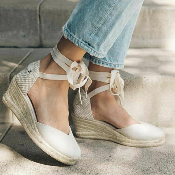 lyon ankle wrap wedge espadrille soludos